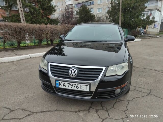 Черный Фольксваген Пассат, объемом двигателя 1.8 л и пробегом 250 тыс. км за 5900 $, фото 1 на Automoto.ua