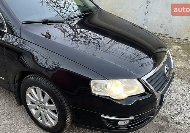 Черный Фольксваген Пассат, объемом двигателя 1.8 л и пробегом 279 тыс. км за 6200 $, фото 30 на Automoto.ua