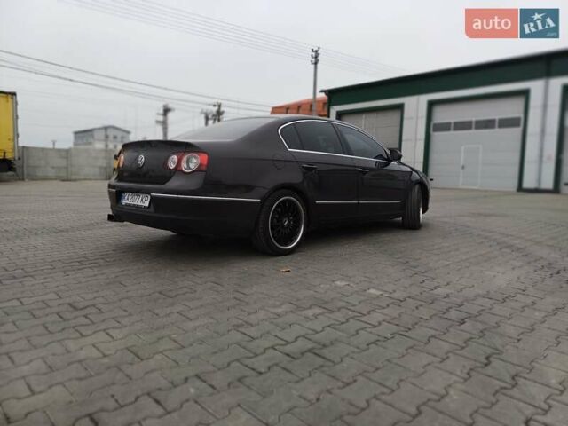 Черный Фольксваген Пассат, объемом двигателя 1.97 л и пробегом 253 тыс. км за 7800 $, фото 6 на Automoto.ua