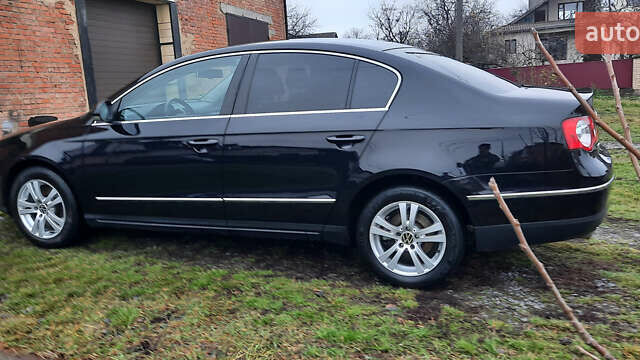 Черный Фольксваген Пассат, объемом двигателя 1.4 л и пробегом 200 тыс. км за 6900 $, фото 15 на Automoto.ua