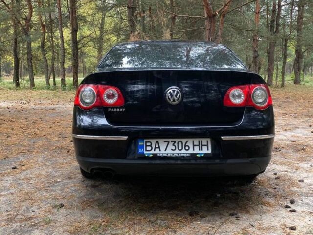 Черный Фольксваген Пассат, объемом двигателя 1.8 л и пробегом 340 тыс. км за 5200 $, фото 4 на Automoto.ua