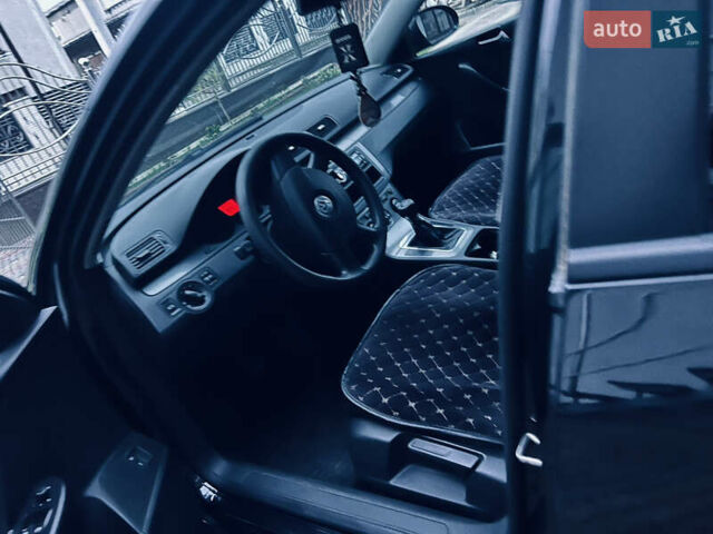 Черный Фольксваген Пассат, объемом двигателя 1.8 л и пробегом 220 тыс. км за 5300 $, фото 6 на Automoto.ua