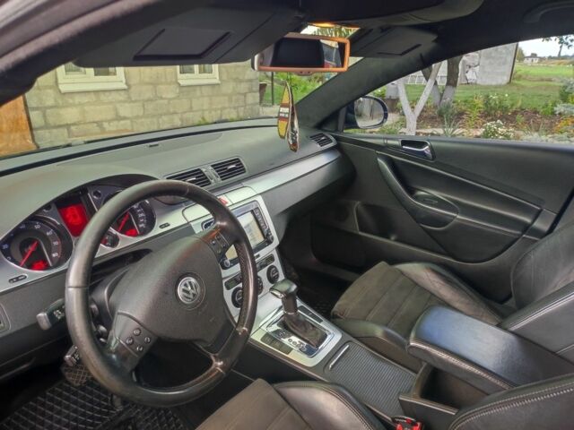 Черный Фольксваген Пассат, объемом двигателя 2 л и пробегом 130 тыс. км за 8000 $, фото 5 на Automoto.ua