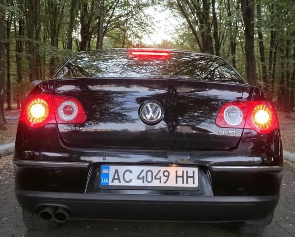 Черный Фольксваген Пассат, объемом двигателя 1.97 л и пробегом 360 тыс. км за 6800 $, фото 4 на Automoto.ua