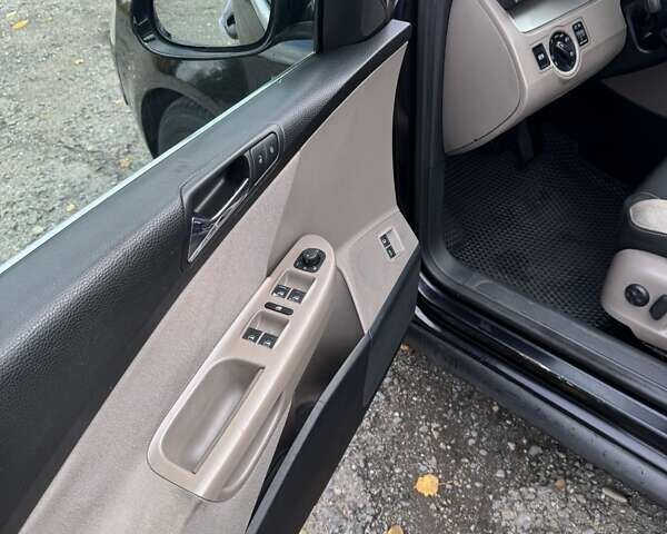 Черный Фольксваген Пассат, объемом двигателя 2 л и пробегом 307 тыс. км за 7700 $, фото 9 на Automoto.ua