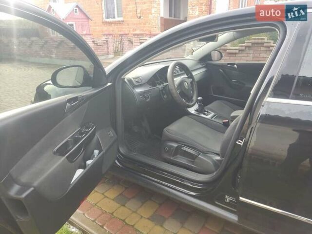 Черный Фольксваген Пассат, объемом двигателя 1.97 л и пробегом 400 тыс. км за 5950 $, фото 12 на Automoto.ua