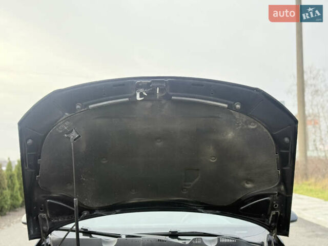 Черный Фольксваген Пассат, объемом двигателя 1.6 л и пробегом 219 тыс. км за 6800 $, фото 20 на Automoto.ua