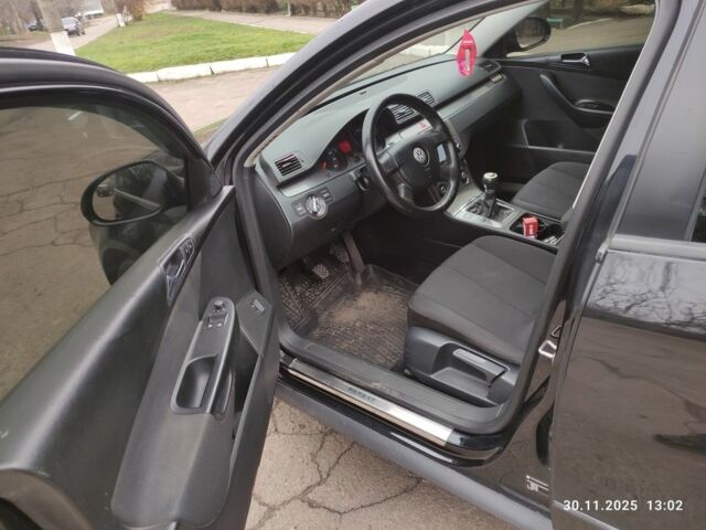 Черный Фольксваген Пассат, объемом двигателя 1.8 л и пробегом 250 тыс. км за 5900 $, фото 14 на Automoto.ua