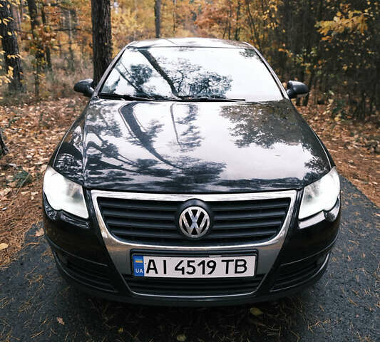 Чорний Фольксваген Пассат, об'ємом двигуна 1.8 л та пробігом 242 тис. км за 5000 $, фото 2 на Automoto.ua