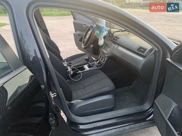 Черный Фольксваген Пассат, объемом двигателя 1.97 л и пробегом 305 тыс. км за 6700 $, фото 3 на Automoto.ua