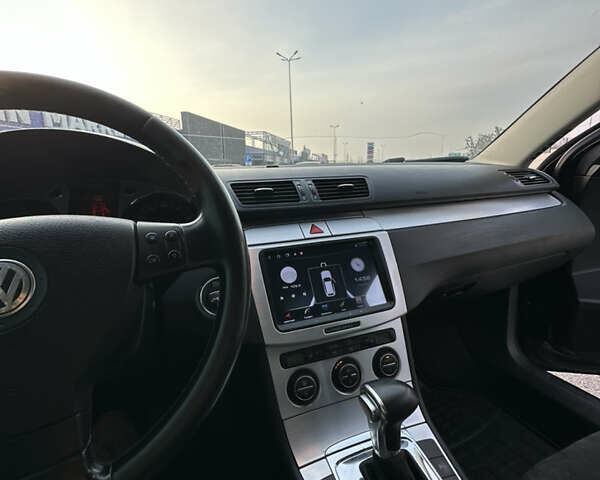 Черный Фольксваген Пассат, объемом двигателя 2 л и пробегом 270 тыс. км за 6800 $, фото 10 на Automoto.ua