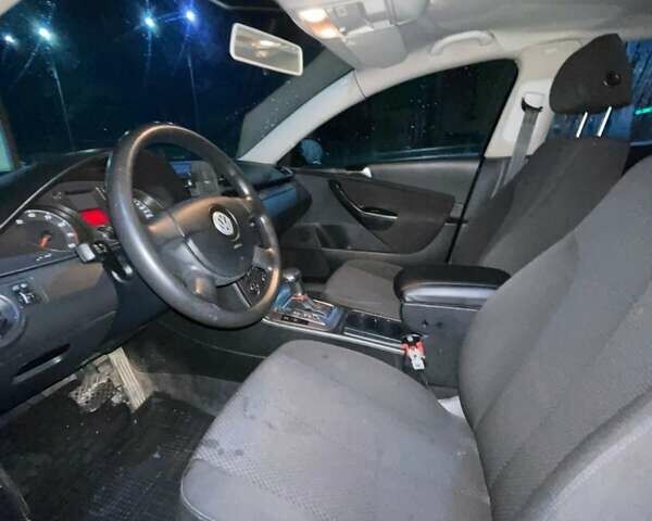 Чорний Фольксваген Пассат, об'ємом двигуна 1.8 л та пробігом 195 тис. км за 4500 $, фото 6 на Automoto.ua