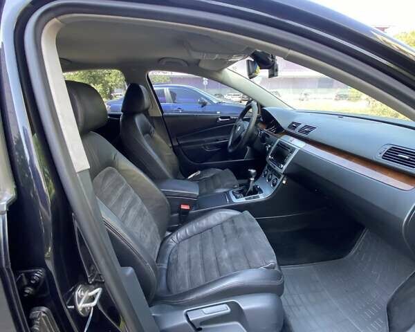 Черный Фольксваген Пассат, объемом двигателя 1.97 л и пробегом 424 тыс. км за 6400 $, фото 17 на Automoto.ua