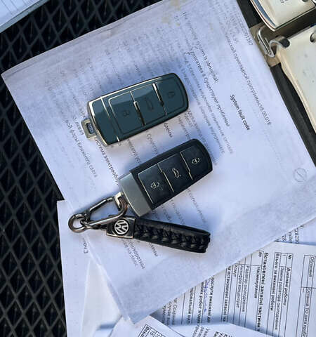 Черный Фольксваген Пассат, объемом двигателя 1.8 л и пробегом 279 тыс. км за 6200 $, фото 37 на Automoto.ua