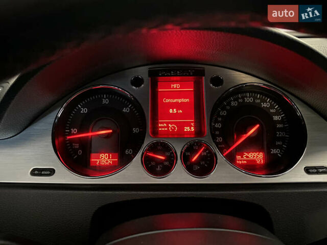 Черный Фольксваген Пассат, объемом двигателя 1.97 л и пробегом 296 тыс. км за 8500 $, фото 23 на Automoto.ua