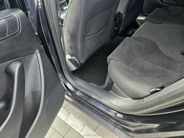 Черный Фольксваген Пассат, объемом двигателя 2 л и пробегом 350 тыс. км за 5900 $, фото 4 на Automoto.ua