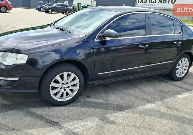 Чорний Фольксваген Пассат, об'ємом двигуна 1.8 л та пробігом 255 тис. км за 7000 $, фото 5 на Automoto.ua