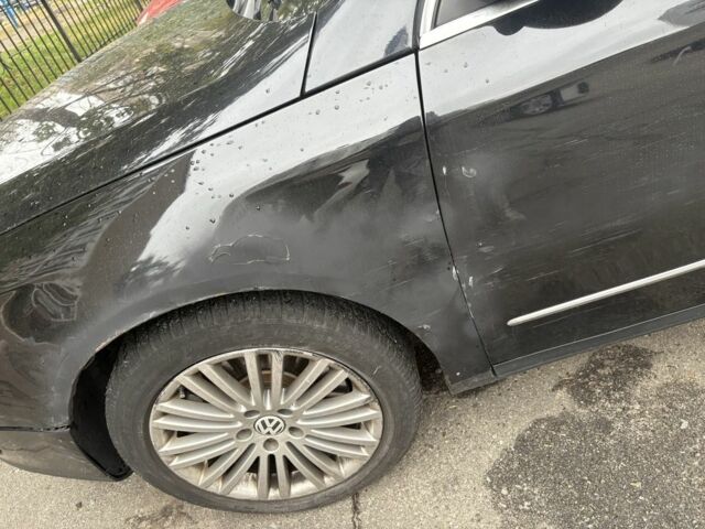 Чорний Фольксваген Пассат, об'ємом двигуна 3.2 л та пробігом 217 тис. км за 4500 $, фото 12 на Automoto.ua