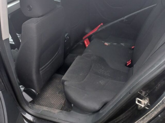 Черный Фольксваген Пассат, объемом двигателя 1.8 л и пробегом 300 тыс. км за 284 $, фото 5 на Automoto.ua