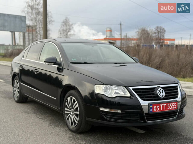 Черный Фольксваген Пассат, объемом двигателя 1.6 л и пробегом 219 тыс. км за 6800 $, фото 6 на Automoto.ua