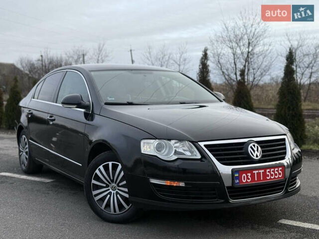 Черный Фольксваген Пассат, объемом двигателя 1.6 л и пробегом 219 тыс. км за 6800 $, фото 1 на Automoto.ua