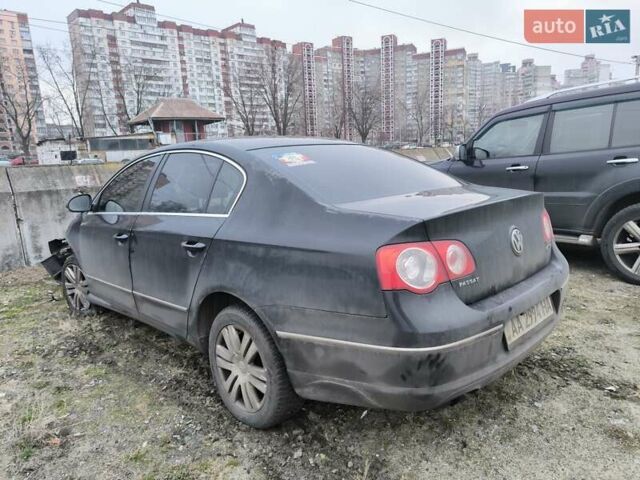 Черный Фольксваген Пассат, объемом двигателя 1.98 л и пробегом 240 тыс. км за 4400 $, фото 5 на Automoto.ua
