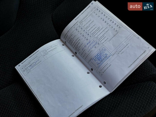 Черный Фольксваген Пассат, объемом двигателя 1.8 л и пробегом 156 тыс. км за 7500 $, фото 36 на Automoto.ua