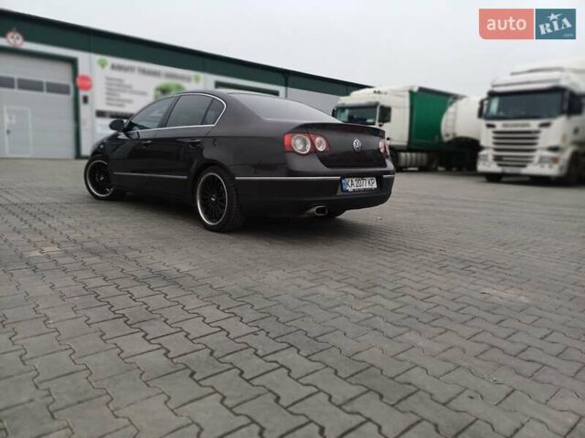 Черный Фольксваген Пассат, объемом двигателя 1.97 л и пробегом 253 тыс. км за 7800 $, фото 1 на Automoto.ua