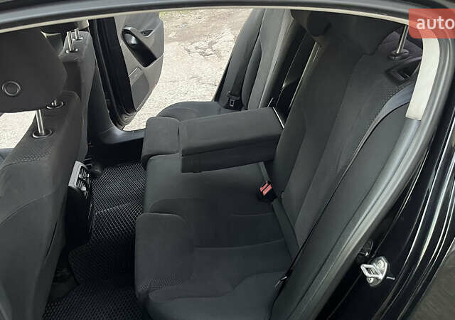 Черный Фольксваген Пассат, объемом двигателя 1.8 л и пробегом 279 тыс. км за 6200 $, фото 25 на Automoto.ua