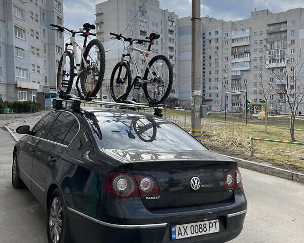 Черный Фольксваген Пассат, объемом двигателя 1.8 л и пробегом 150 тыс. км за 9000 $, фото 3 на Automoto.ua