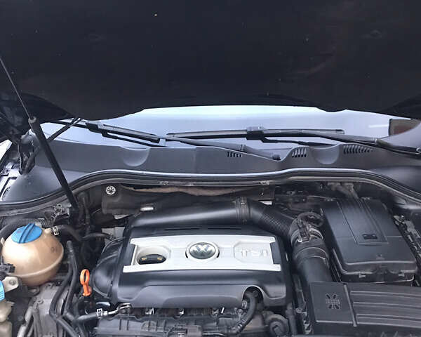 Черный Фольксваген Пассат, объемом двигателя 1.8 л и пробегом 271 тыс. км за 7250 $, фото 1 на Automoto.ua