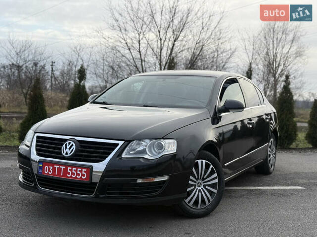 Черный Фольксваген Пассат, объемом двигателя 1.6 л и пробегом 219 тыс. км за 6800 $, фото 4 на Automoto.ua
