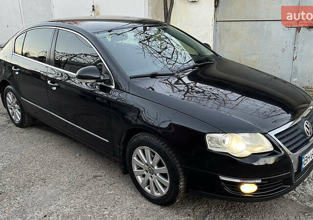 Черный Фольксваген Пассат, объемом двигателя 1.8 л и пробегом 279 тыс. км за 6200 $, фото 32 на Automoto.ua