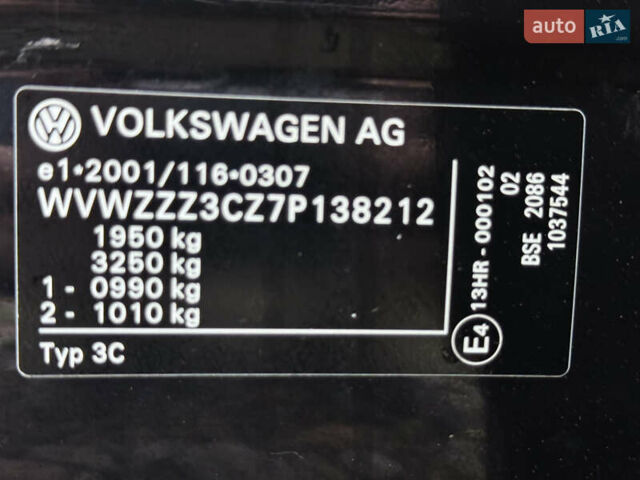 Черный Фольксваген Пассат, объемом двигателя 1.6 л и пробегом 219 тыс. км за 6800 $, фото 27 на Automoto.ua