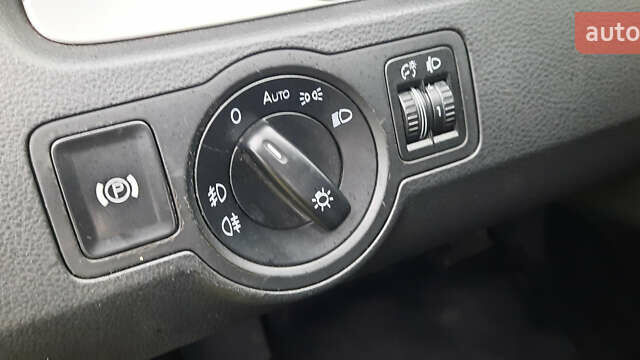 Черный Фольксваген Пассат, объемом двигателя 1.4 л и пробегом 200 тыс. км за 6900 $, фото 25 на Automoto.ua