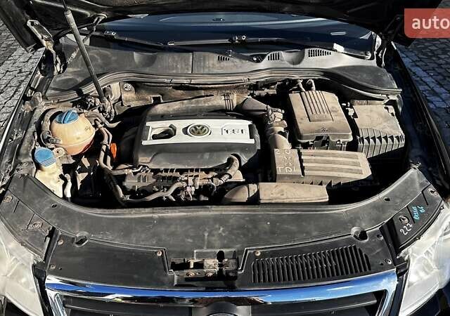 Чорний Фольксваген Пассат, об'ємом двигуна 1.8 л та пробігом 211 тис. км за 6500 $, фото 36 на Automoto.ua