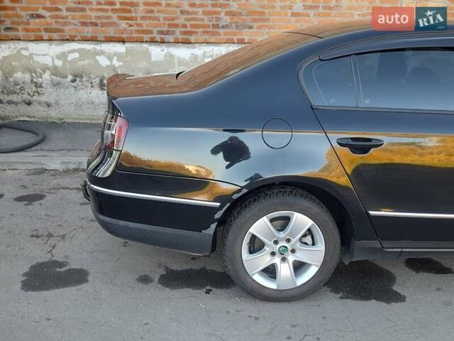 Черный Фольксваген Пассат, объемом двигателя 1.97 л и пробегом 320 тыс. км за 6500 $, фото 1 на Automoto.ua