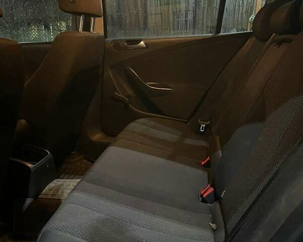 Чорний Фольксваген Пассат, об'ємом двигуна 1.8 л та пробігом 195 тис. км за 4500 $, фото 7 на Automoto.ua