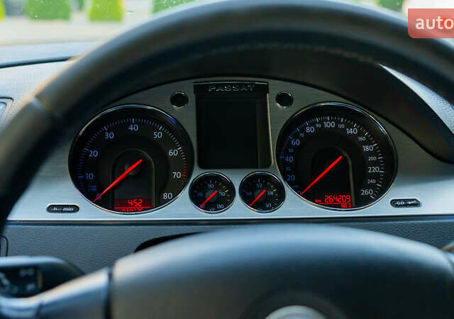 Черный Фольксваген Пассат, объемом двигателя 1.8 л и пробегом 264 тыс. км за 7800 $, фото 5 на Automoto.ua