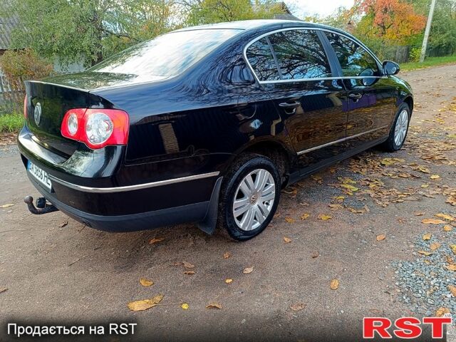 Черный Фольксваген Пассат, объемом двигателя 1.8 л и пробегом 270 тыс. км за 5200 $, фото 4 на Automoto.ua