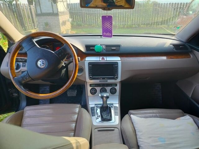 Черный Фольксваген Пассат, объемом двигателя 2 л и пробегом 200 тыс. км за 8178 $, фото 3 на Automoto.ua