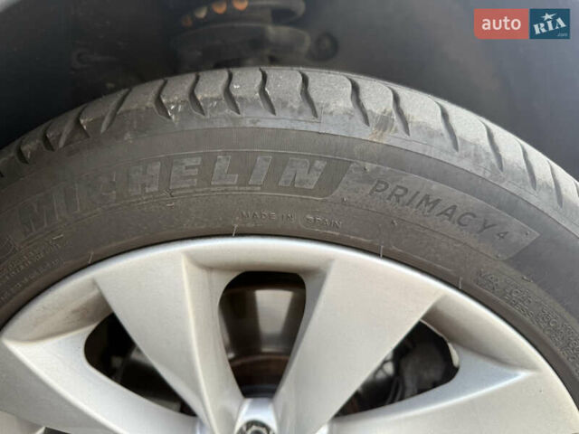 Чорний Фольксваген Пассат, об'ємом двигуна 1.98 л та пробігом 272 тис. км за 9500 $, фото 22 на Automoto.ua