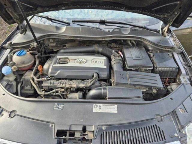 Черный Фольксваген Пассат, объемом двигателя 1.8 л и пробегом 280 тыс. км за 6500 $, фото 7 на Automoto.ua