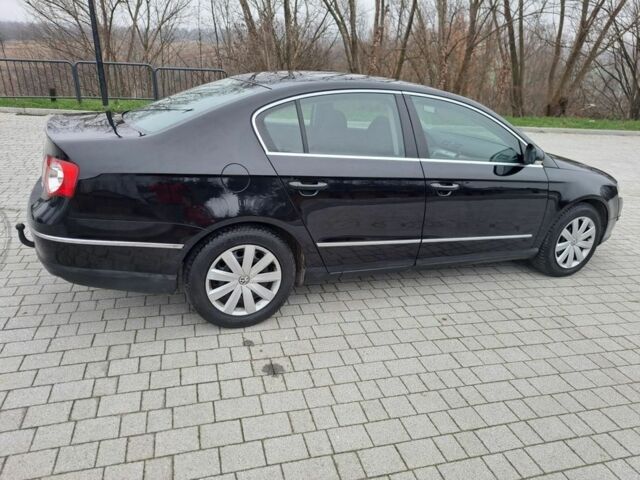 Черный Фольксваген Пассат, объемом двигателя 2 л и пробегом 247 тыс. км за 2300 $, фото 1 на Automoto.ua