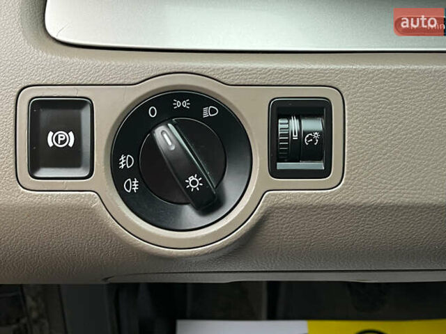 Чорний Фольксваген Пассат, об'ємом двигуна 1.8 л та пробігом 290 тис. км за 6999 $, фото 11 на Automoto.ua