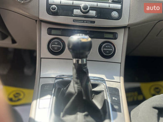 Черный Фольксваген Пассат, объемом двигателя 1.8 л и пробегом 356 тыс. км за 6900 $, фото 14 на Automoto.ua