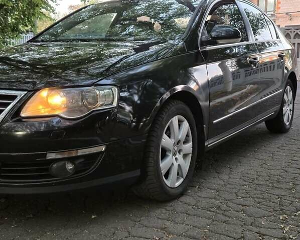 Черный Фольксваген Пассат, объемом двигателя 1.97 л и пробегом 360 тыс. км за 6800 $, фото 1 на Automoto.ua