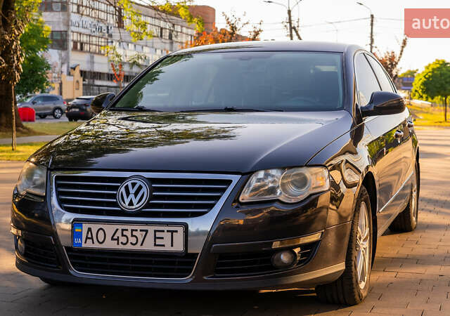 Черный Фольксваген Пассат, объемом двигателя 1.8 л и пробегом 264 тыс. км за 7800 $, фото 9 на Automoto.ua