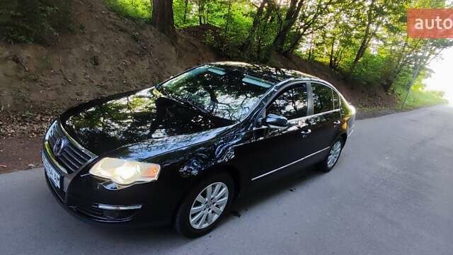 Черный Фольксваген Пассат, объемом двигателя 1.8 л и пробегом 202 тыс. км за 6500 $, фото 6 на Automoto.ua