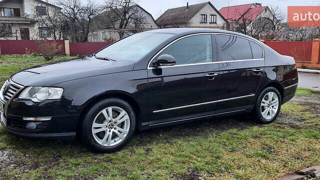 Черный Фольксваген Пассат, объемом двигателя 1.4 л и пробегом 200 тыс. км за 6900 $, фото 12 на Automoto.ua